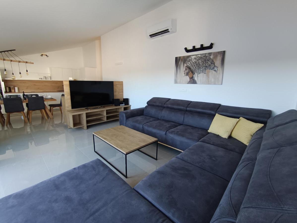 メドゥリンPenthouse Sunsetアパートメント エクステリア 写真